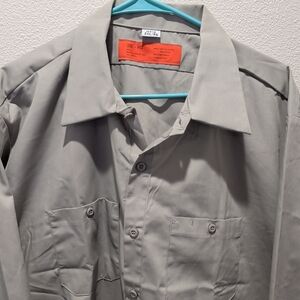 MS14 Men's Gray Button-Up Shirt